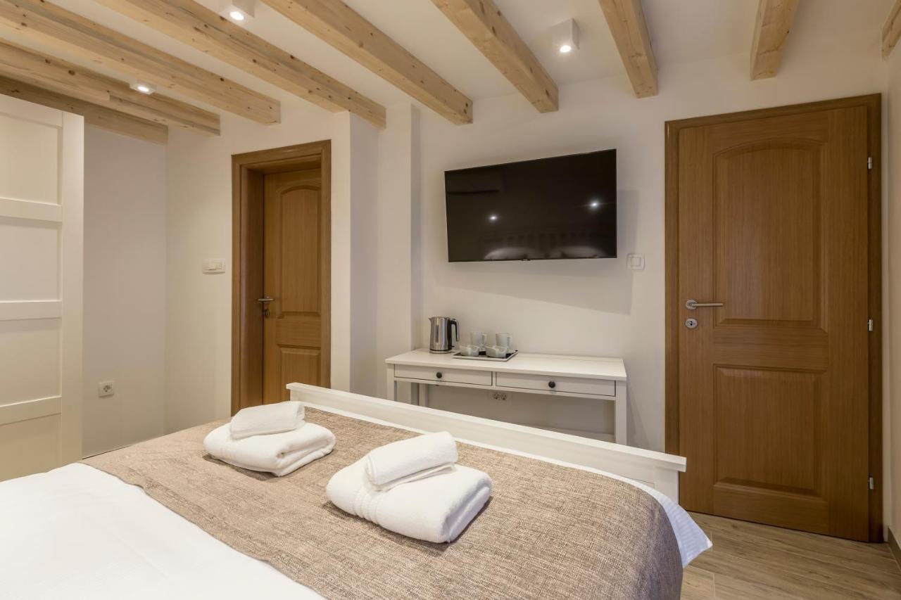 Cosmijeva Luxury Rooms Split Exterior foto